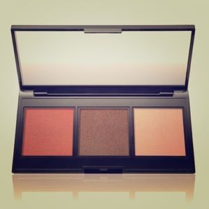 Laura Geller Multitasking Eye Lip Cheek Palette